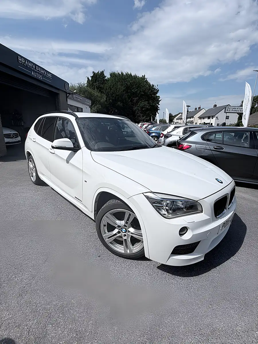 Used 2015 BMW X1 White - Front View