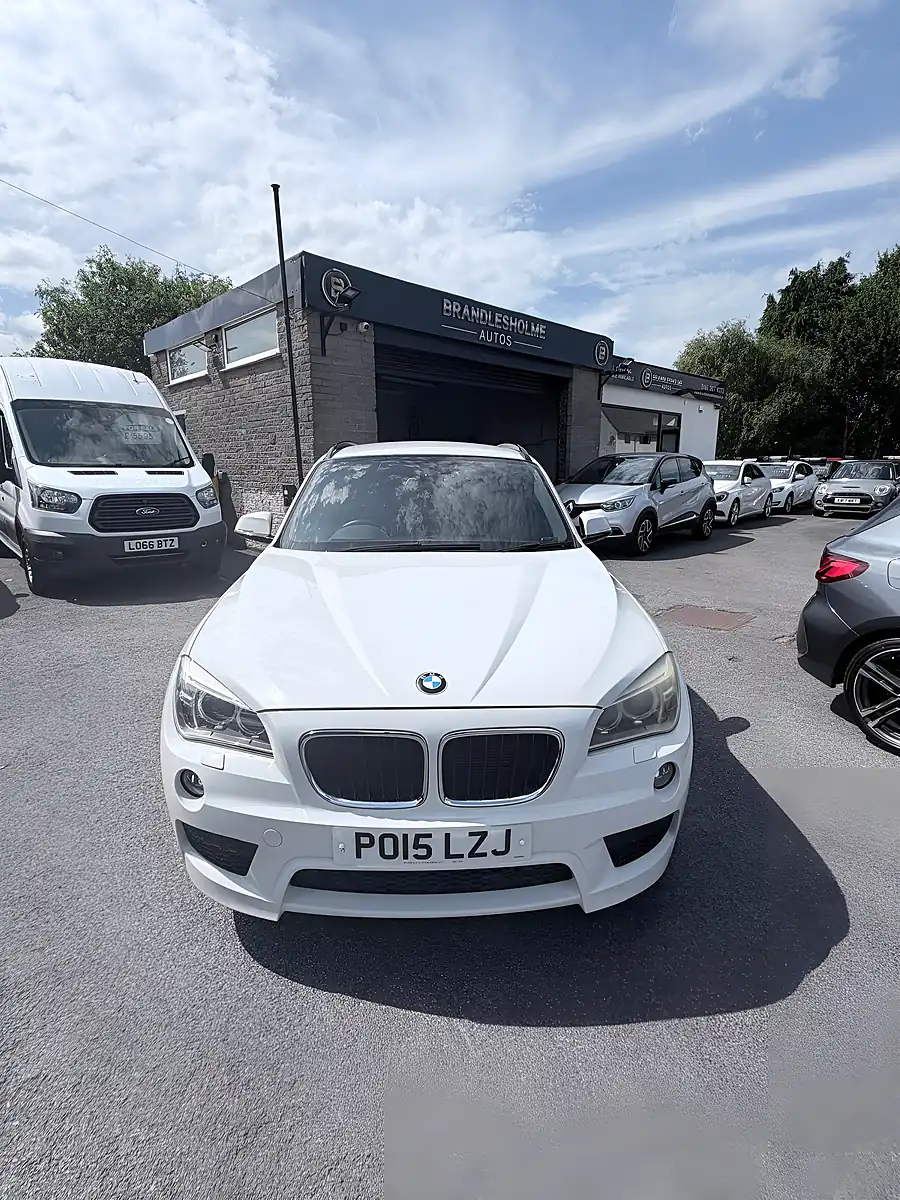Used 2015 BMW X1 White - Interior and Exterior details 4