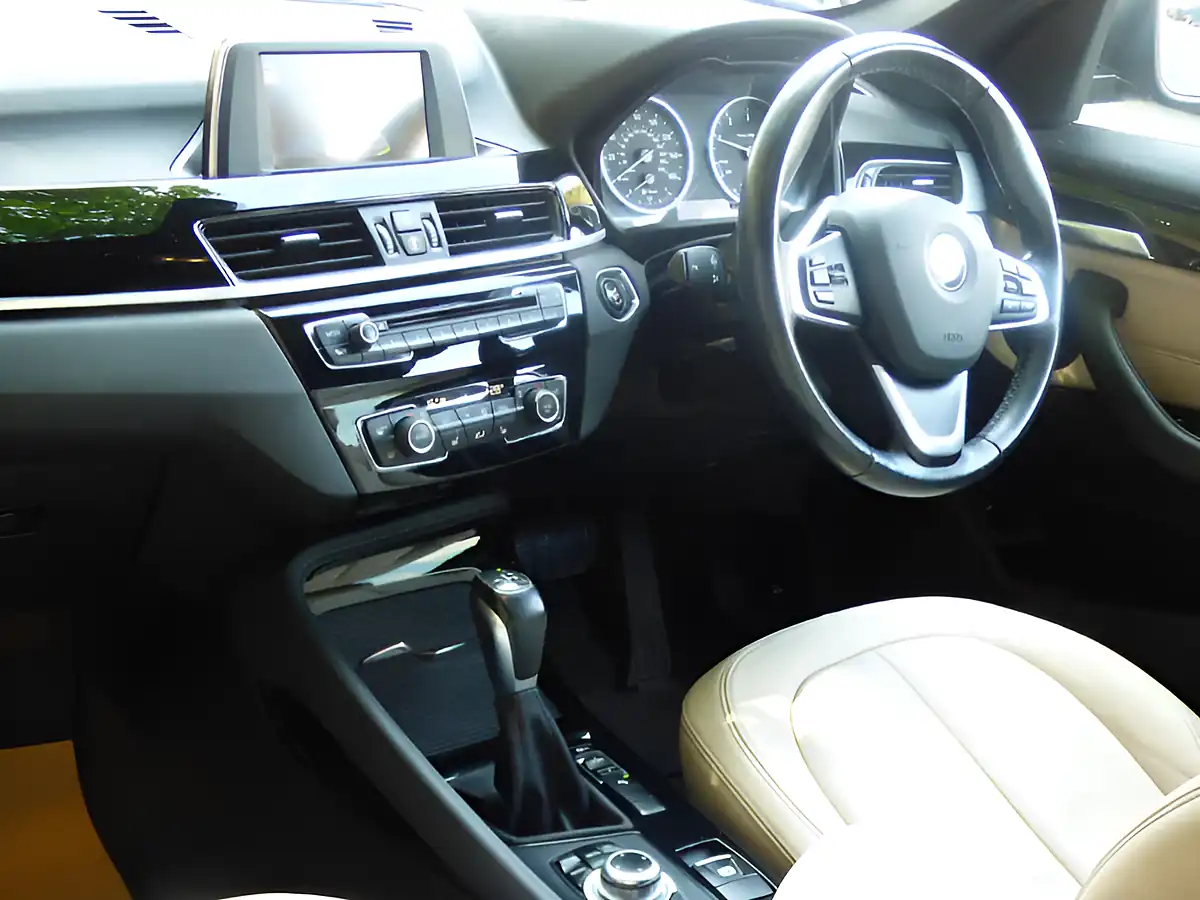 Used 2015 BMW X1 Xline Blue - Interior and Exterior details 3