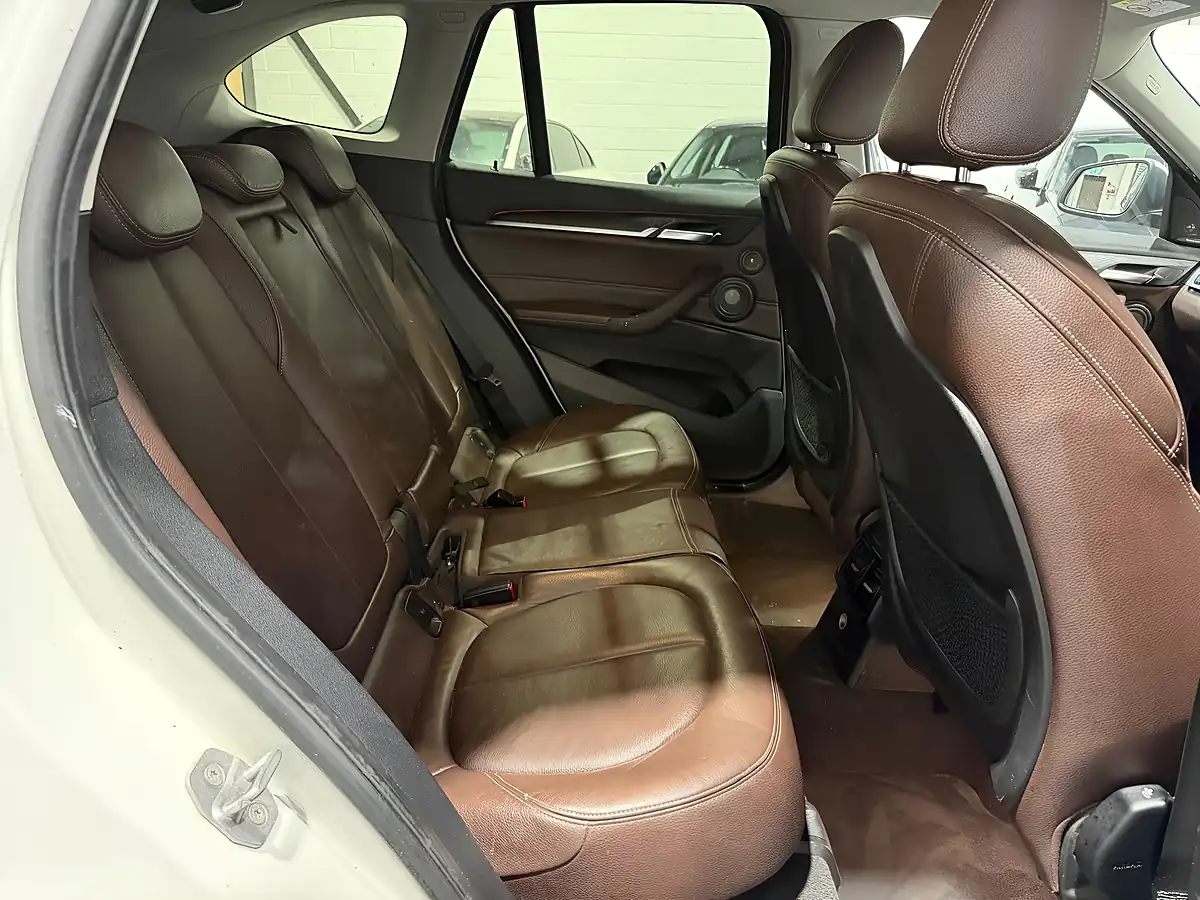 Used 2015 BMW X1 Xline White - Interior and Exterior details 18