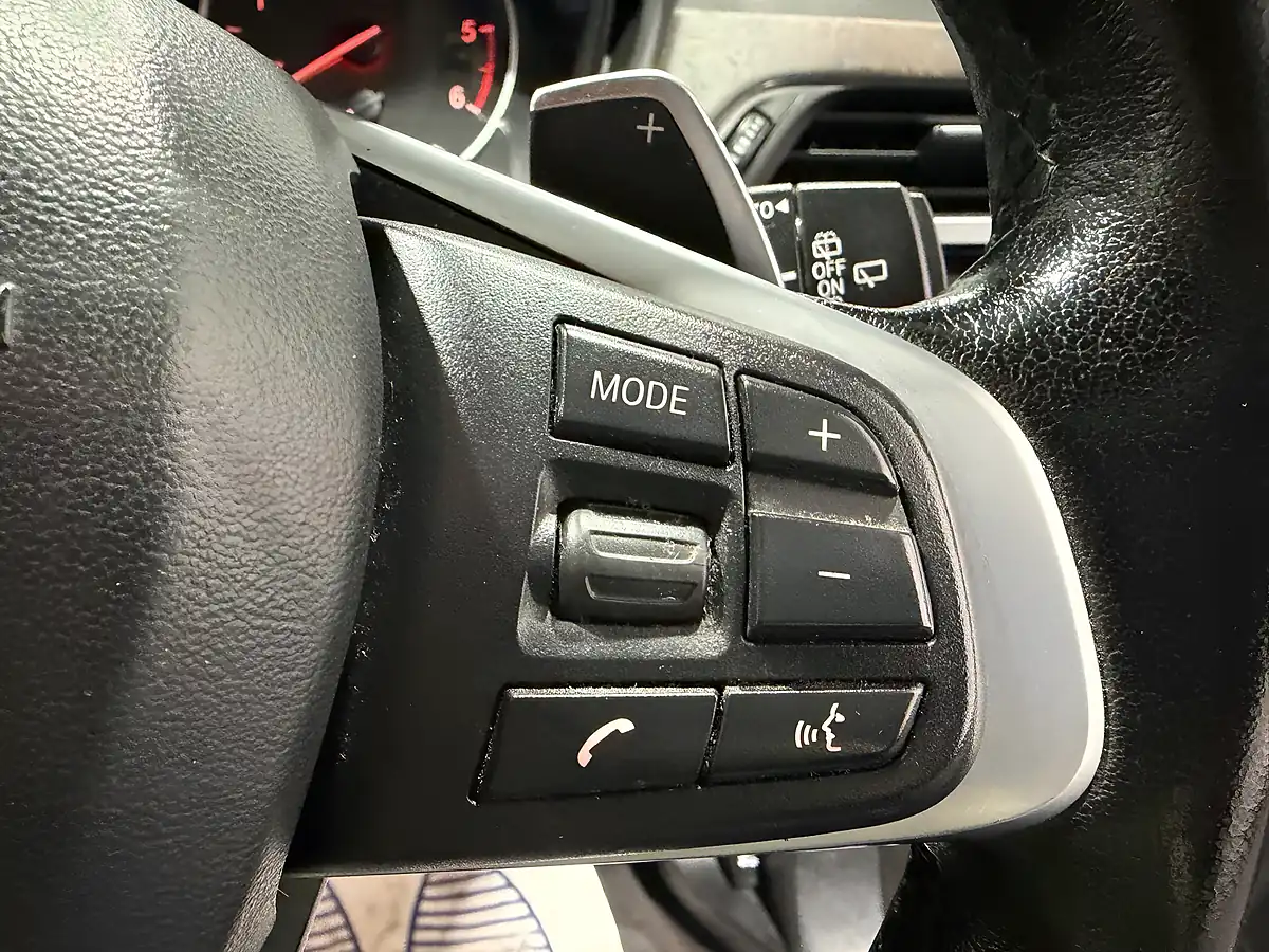 Used 2015 BMW X1 Xline White - Interior and Exterior details 20