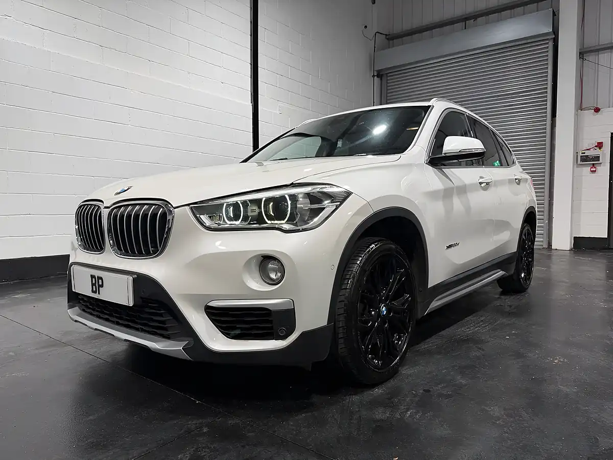 Used 2015 BMW X1 Xline White - Interior and Exterior details 3