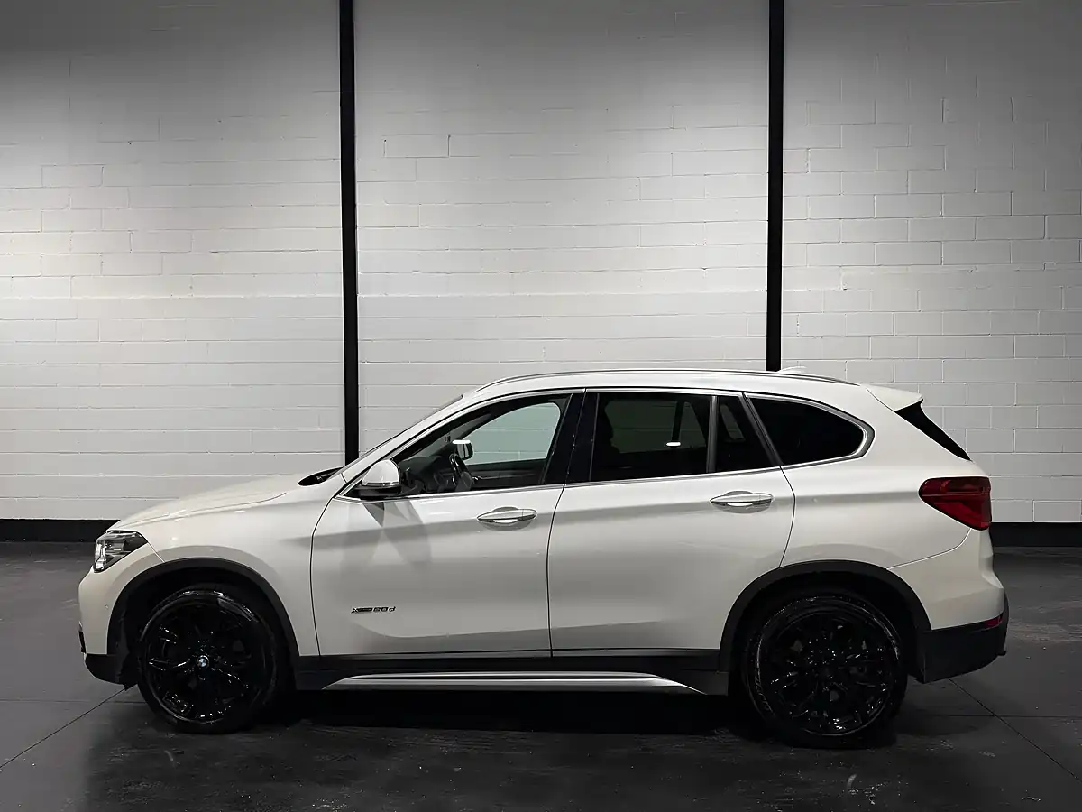 Used 2015 BMW X1 Xline White - Interior and Exterior details 9