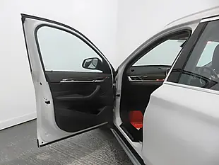 Used 2015 BMW X1 Xline White - Interior and Exterior details 12