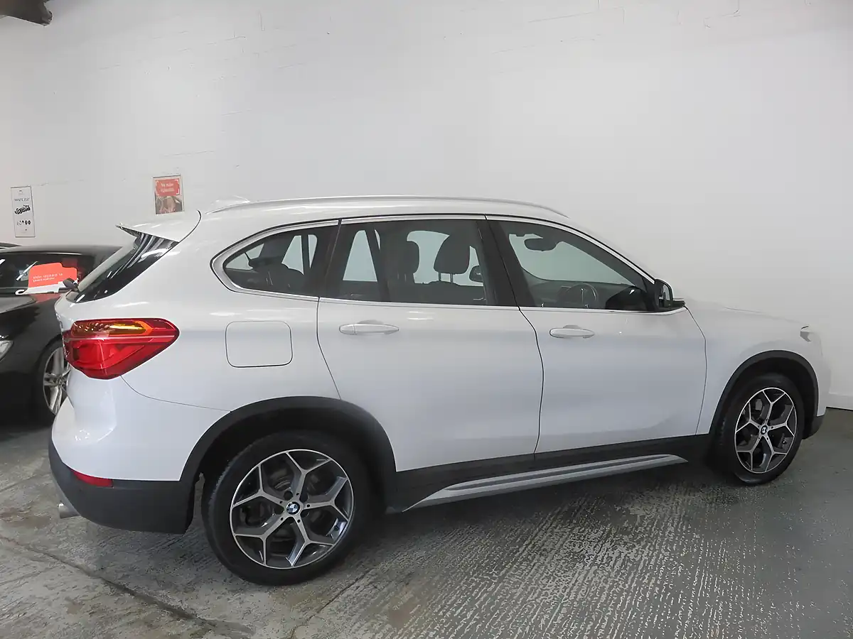 Used 2015 BMW X1 Xline White - Interior and Exterior details 8