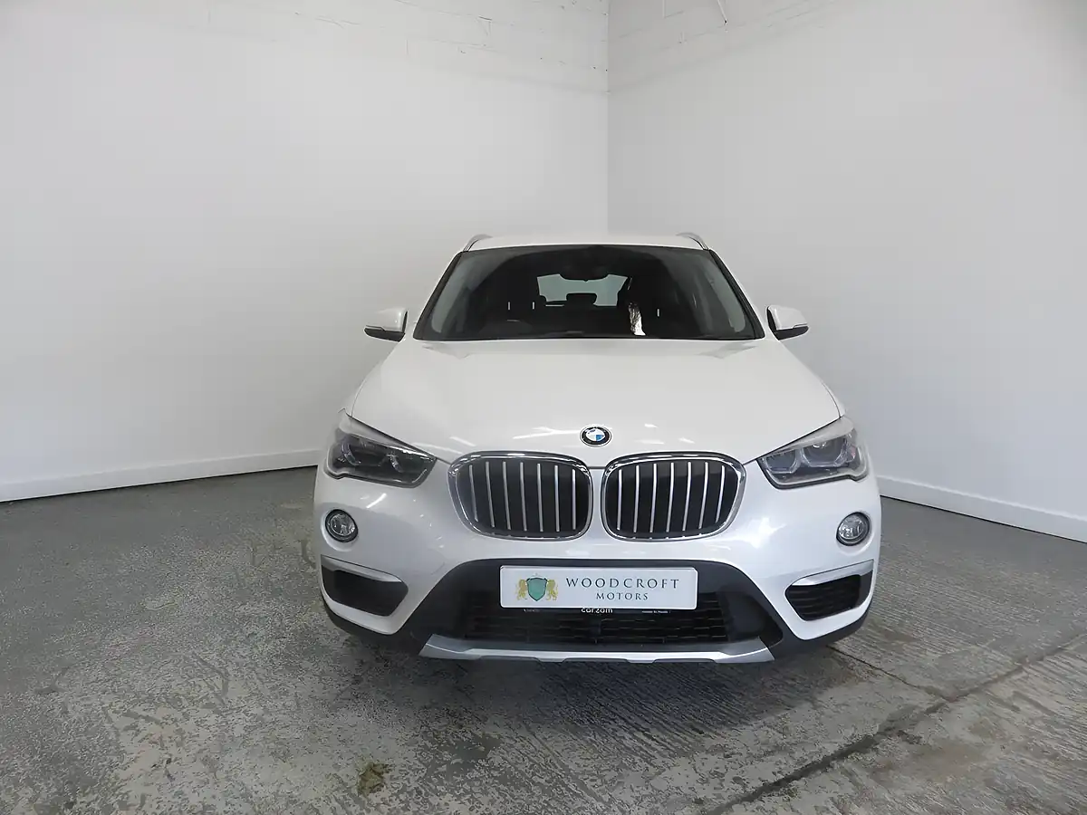 Used 2015 BMW X1 Xline White - Interior and Exterior details 9
