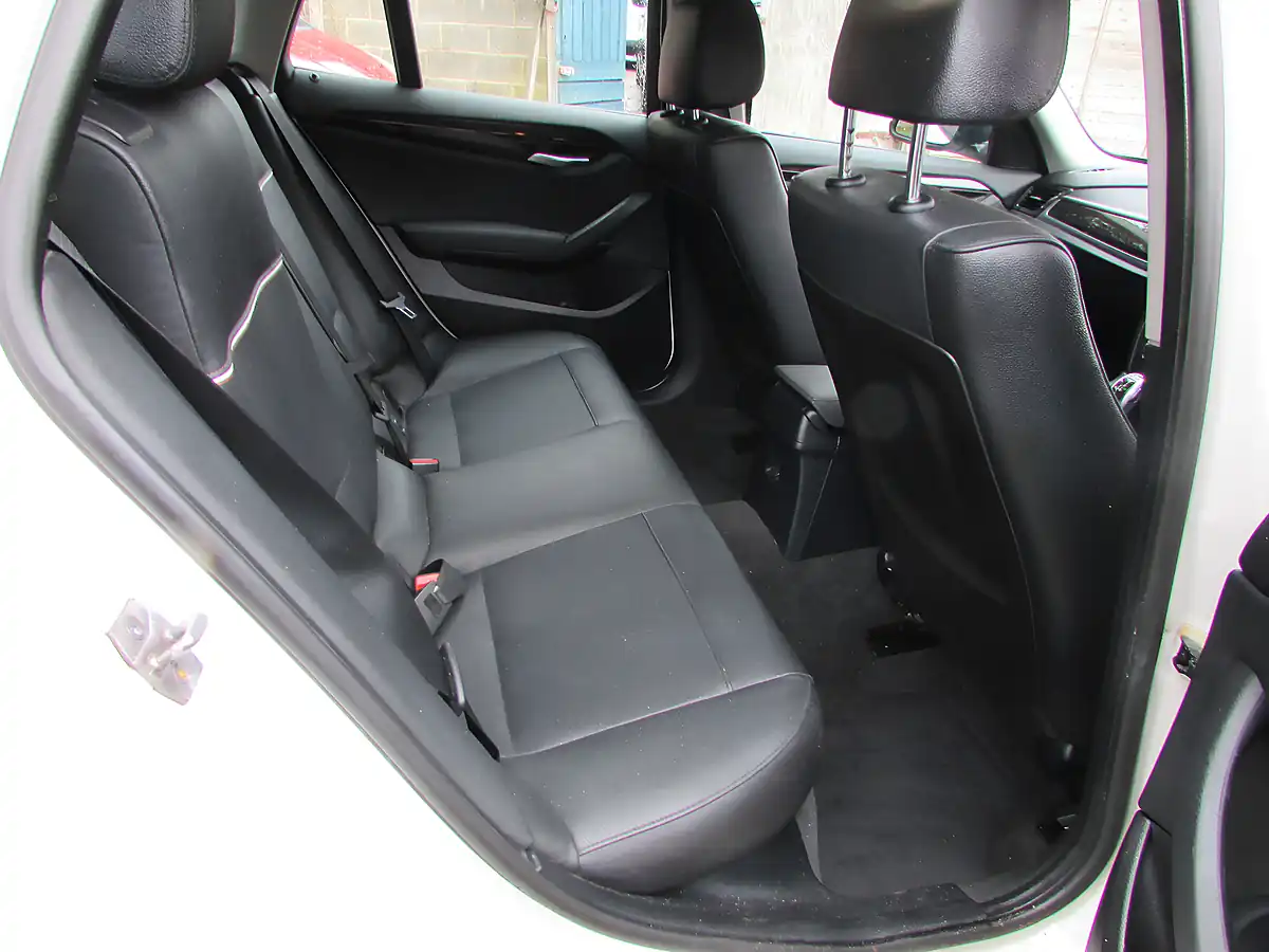 Used 2015 BMW X1 Xline White - Interior and Exterior details 14