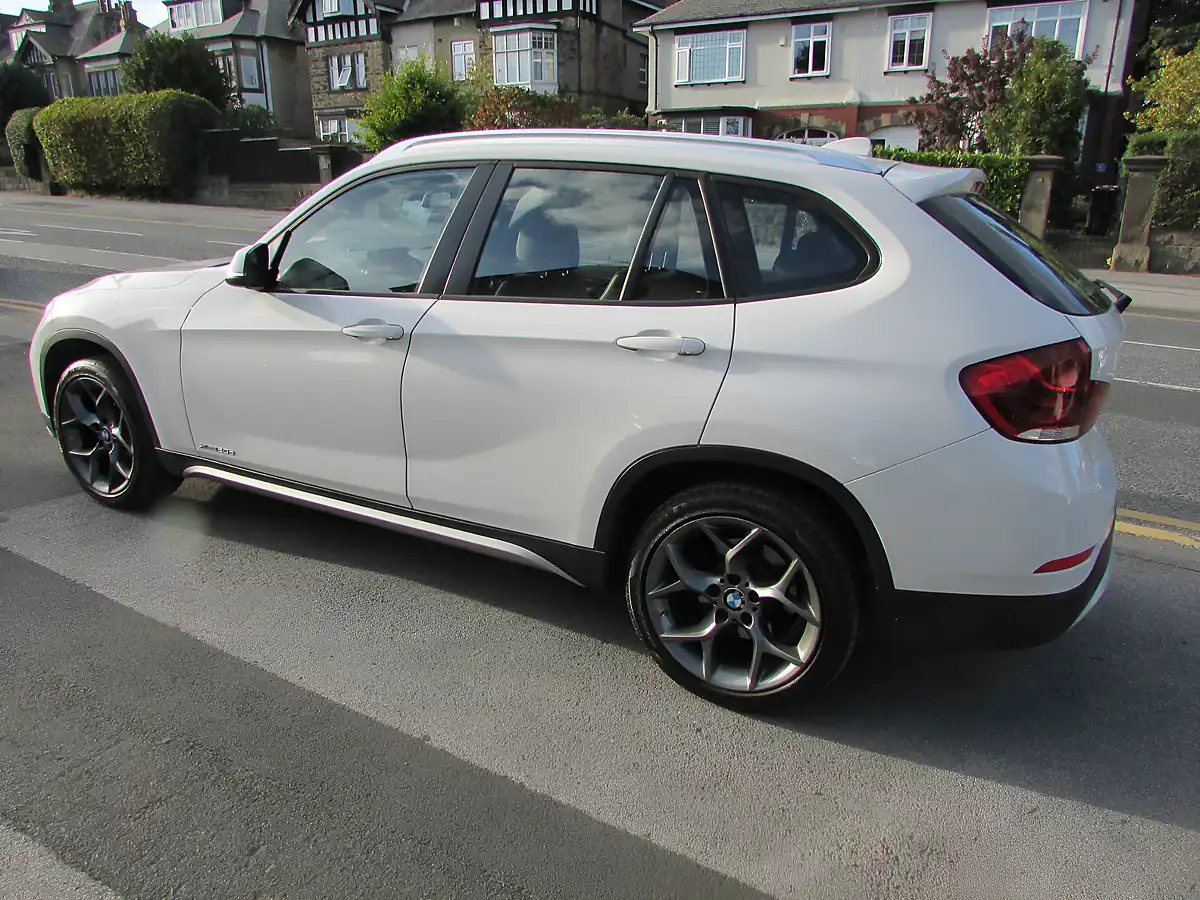 Used 2015 BMW X1 Xline White - Interior and Exterior details 3