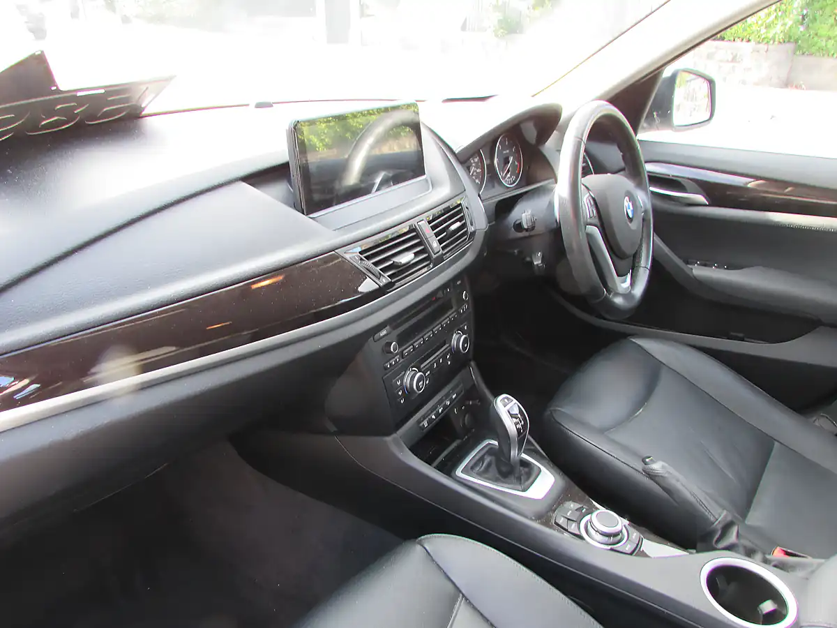 Used 2015 BMW X1 Xline White - Interior and Exterior details 5