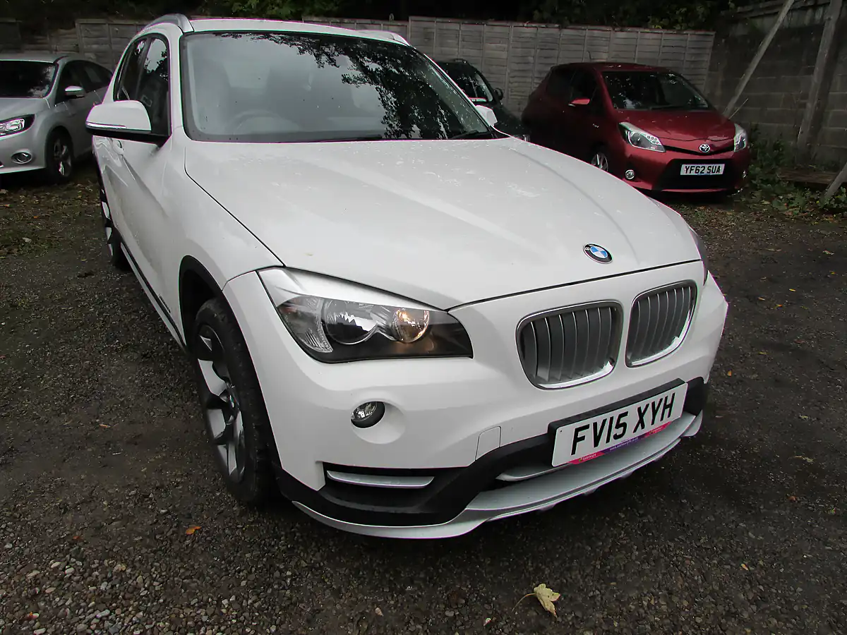 Used 2015 BMW X1 Xline White - Interior and Exterior details 9