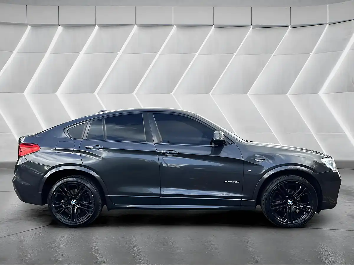 Used 2015 BMW X4 M Sport Grey - Interior and Exterior details 5