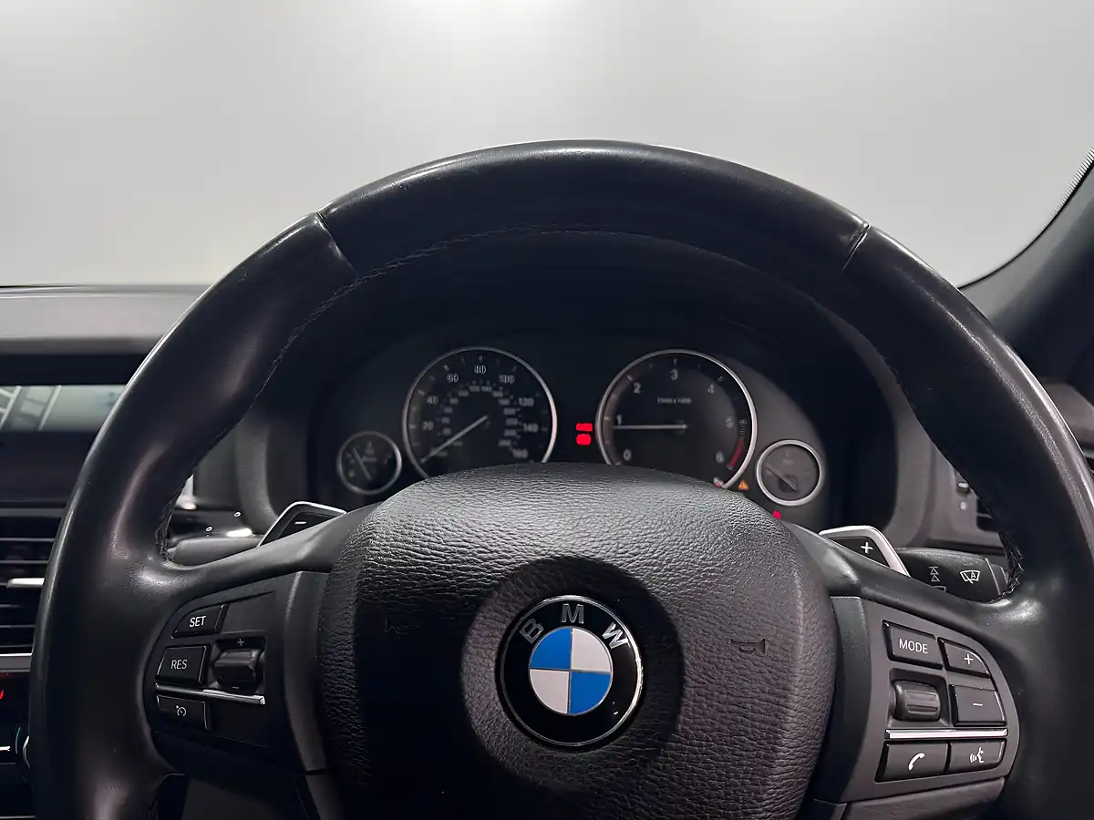 Used 2015 BMW X4 M Sport Sophisto Grey - Interior and Exterior details 14
