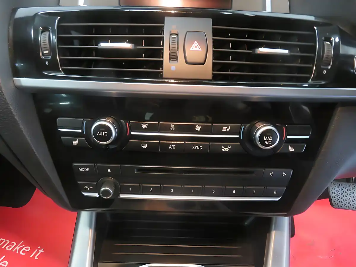 Used 2015 BMW X4 M Sport White - Interior and Exterior details 15