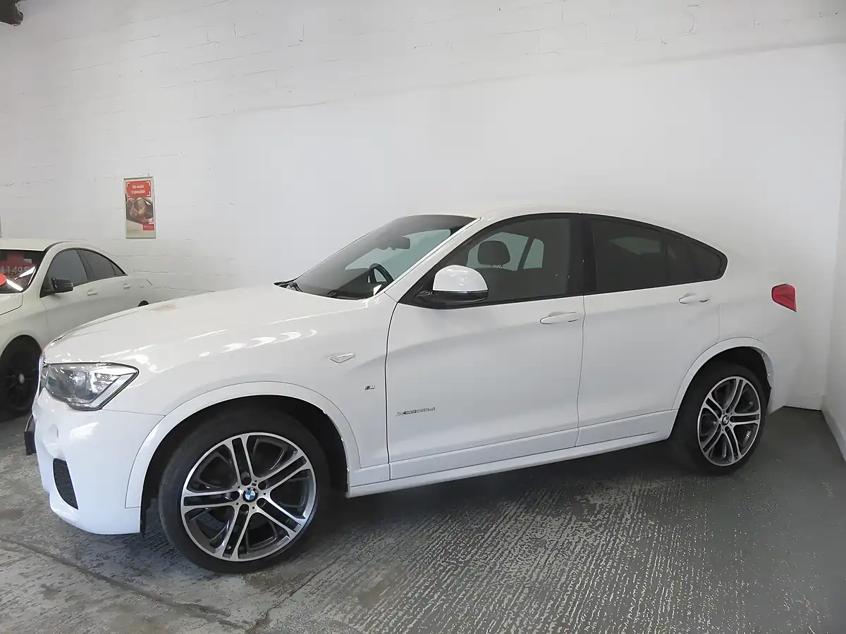 Used 2015 BMW X4 M Sport White - Interior and Exterior details 4