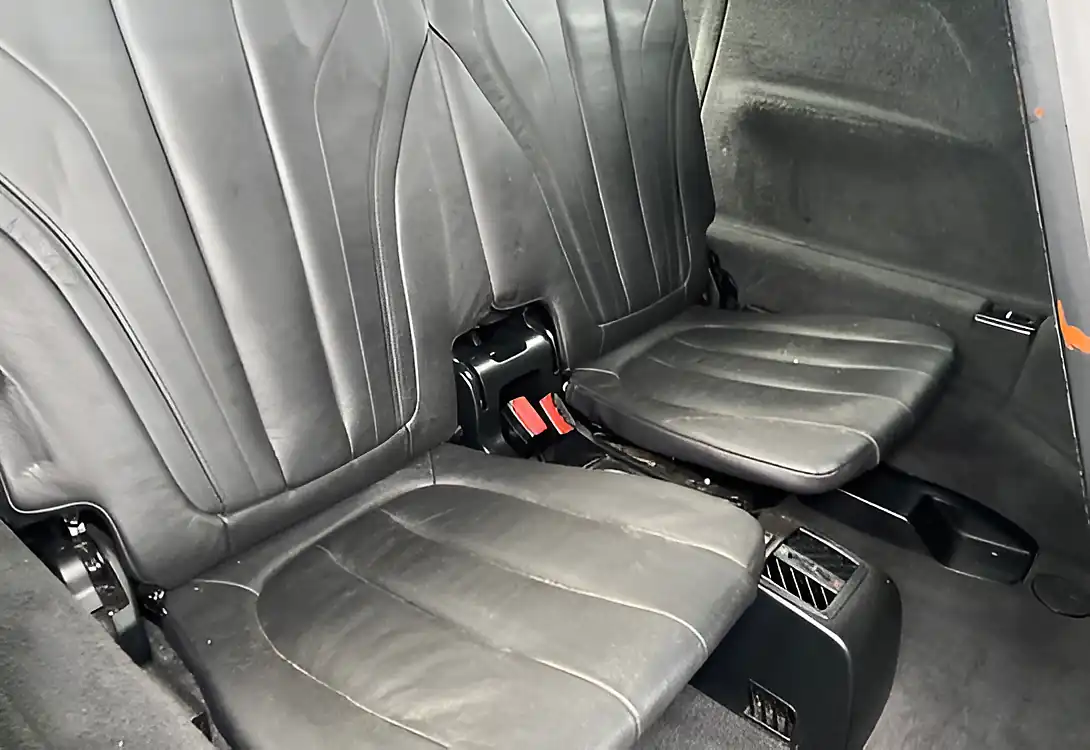 Used 2015 BMW X5 M Sport Alpine White - Interior and Exterior details 15