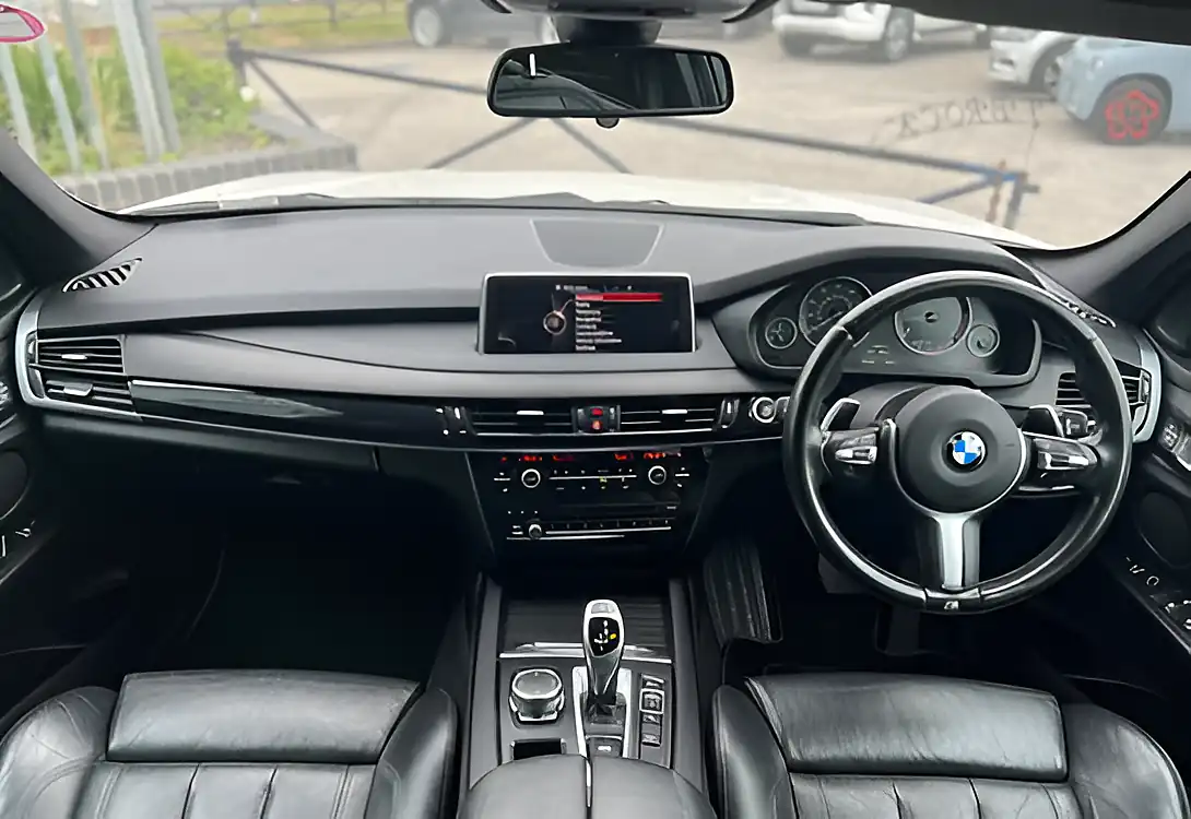 Used 2015 BMW X5 M Sport Alpine White - Interior and Exterior details 17