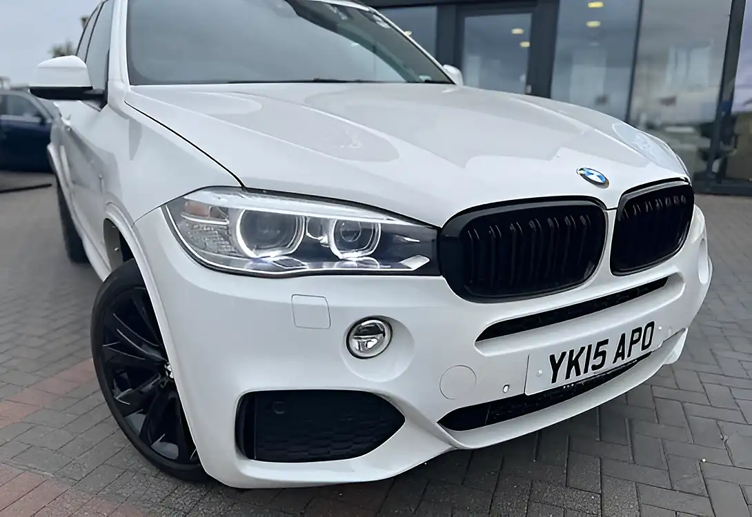 Used 2015 BMW X5 M Sport Alpine White - Interior and Exterior details 6