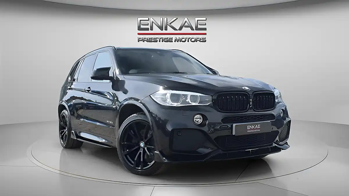 Used 2015 BMW X5 M Sport Black - Front View