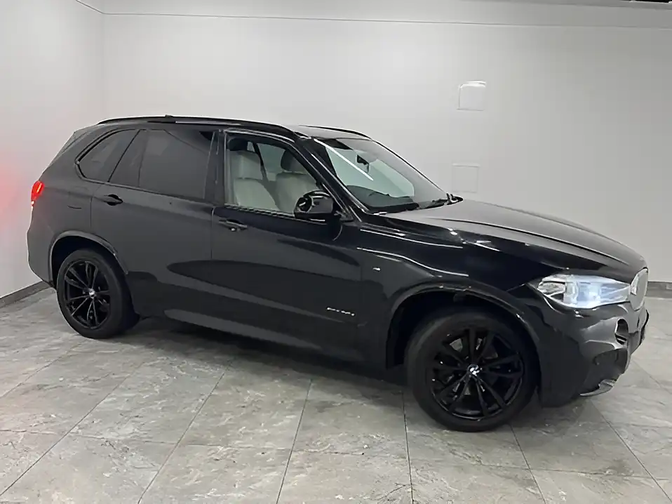 Used 2015 BMW X5 M Sport Black - Interior and Exterior details 12
