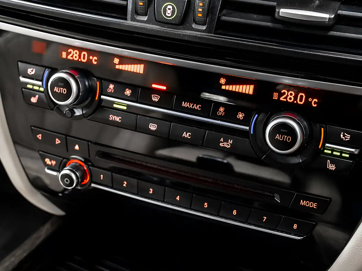 Used 2015 BMW X5 M Sport Carbon Black - Interior and Exterior details 18