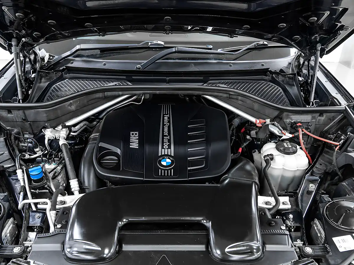 Used 2015 BMW X5 M Sport Carbon Black - Interior and Exterior details 14