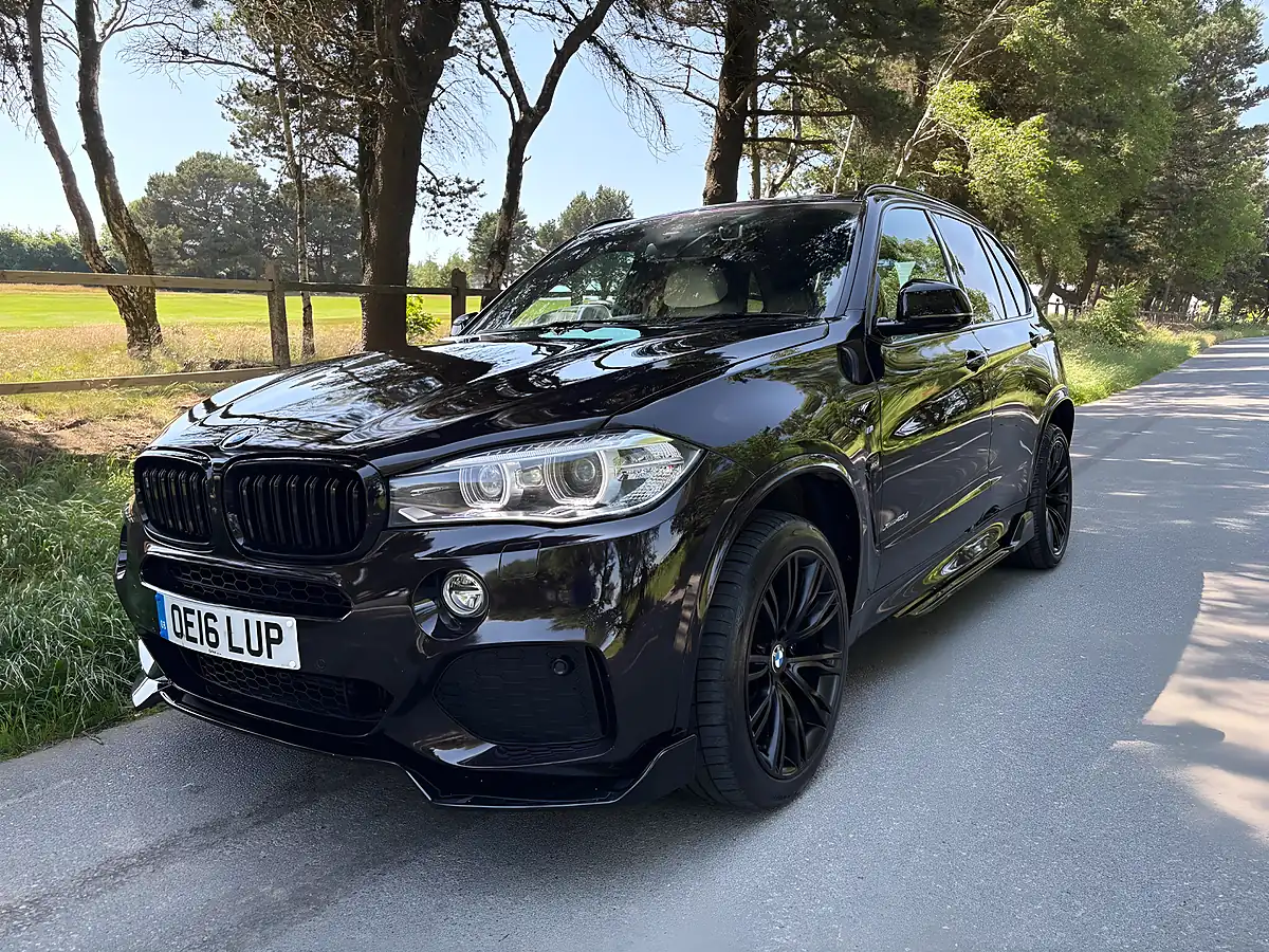 Used 2015 BMW X5 M Sport Ruby Black Metallic - Interior and Exterior details 12