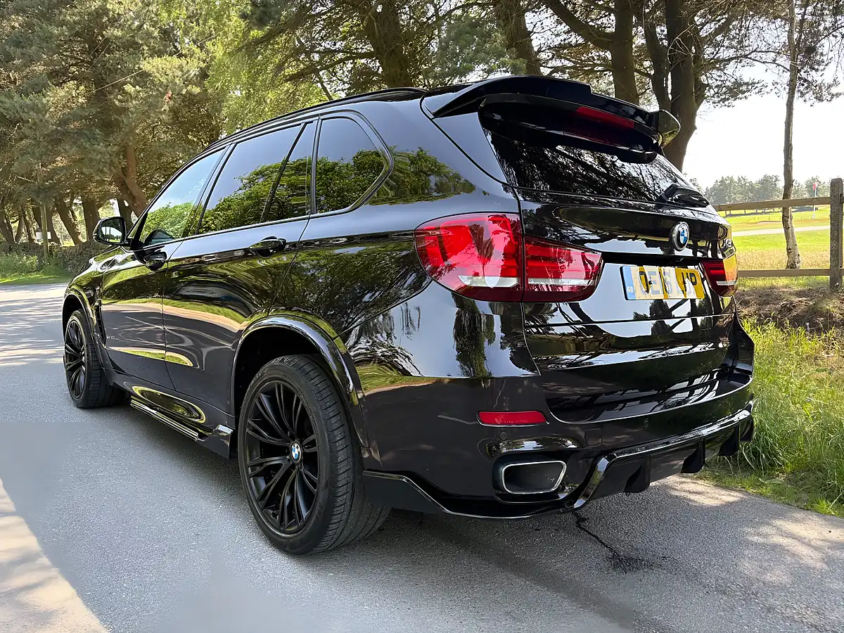Used 2015 BMW X5 M Sport Ruby Black Metallic - Interior and Exterior details 18