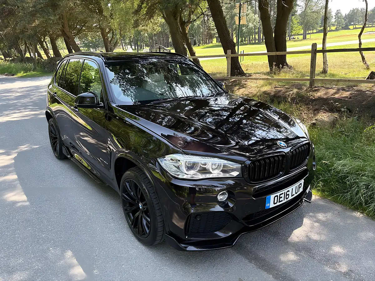 Used 2015 BMW X5 M Sport Ruby Black Metallic - Interior and Exterior details 9