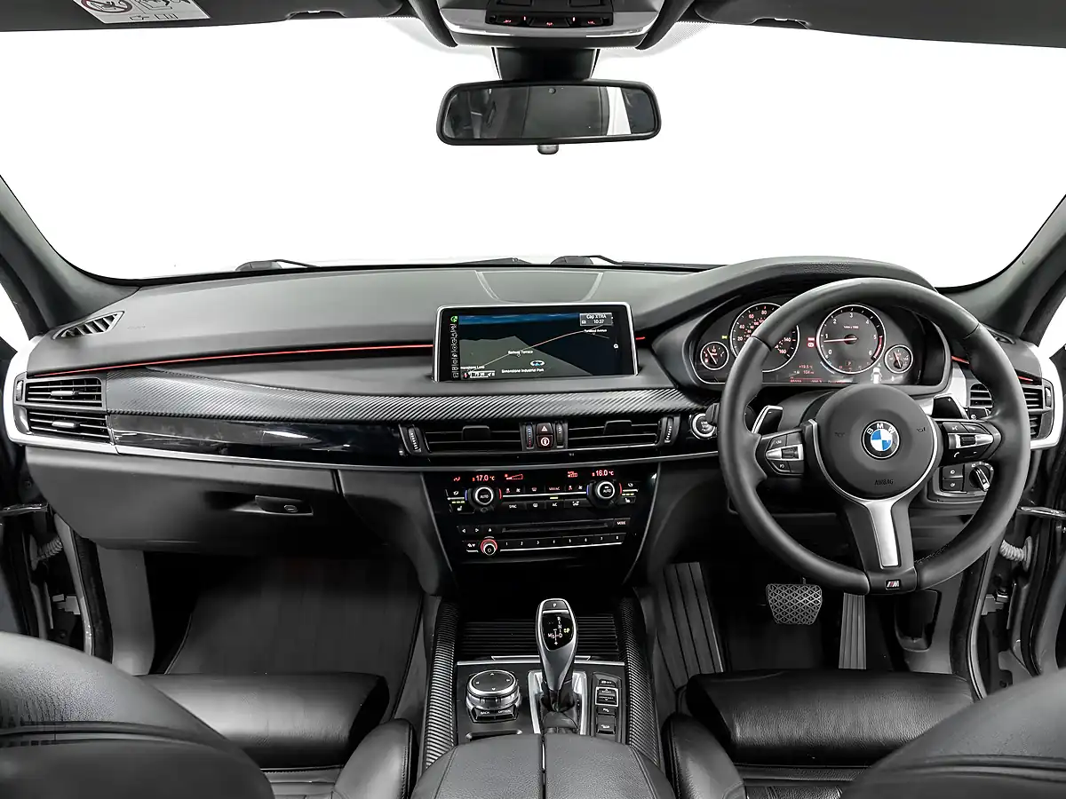 Used 2015 BMW X5 M Sport Space Grey - Interior and Exterior details 18