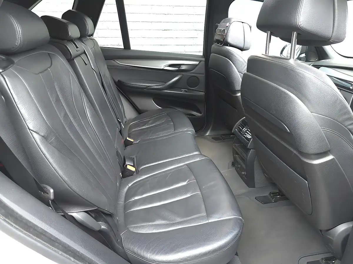 Used 2015 BMW X5 M Sport White - Interior and Exterior details 17