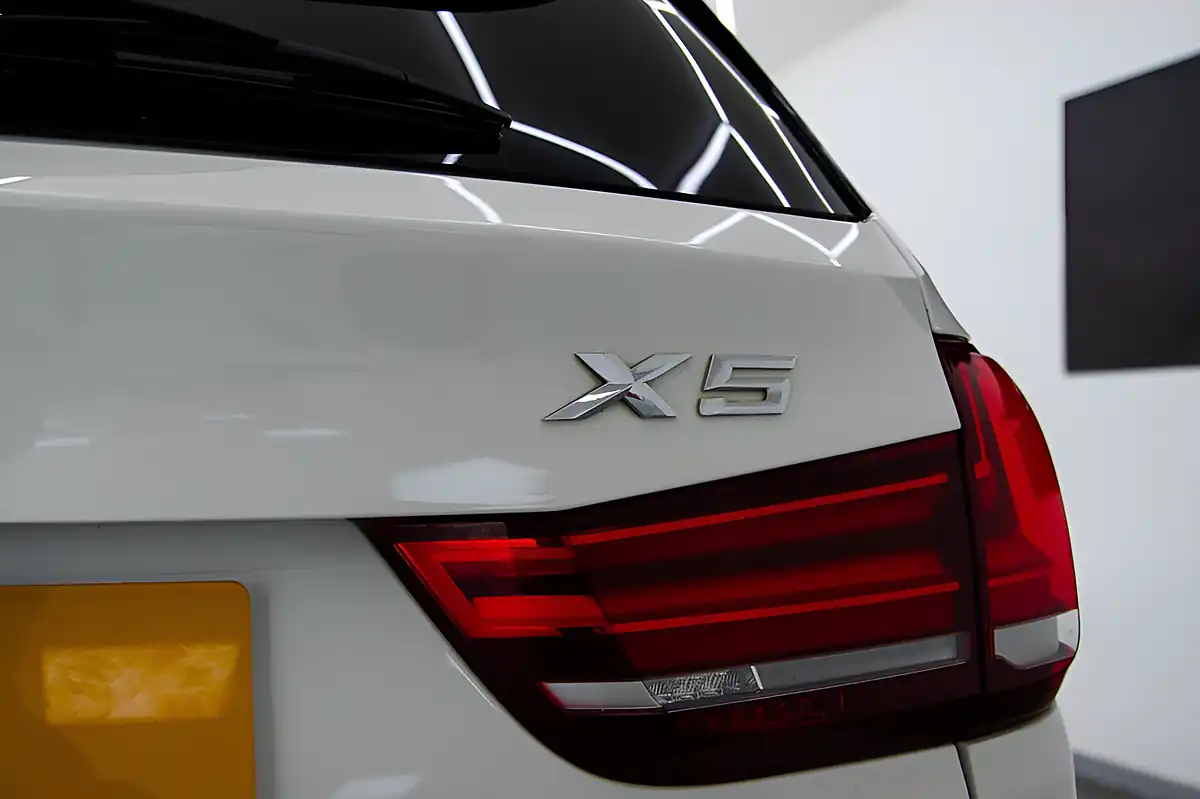 Used 2015 BMW X5 M Sport White - Interior and Exterior details 11