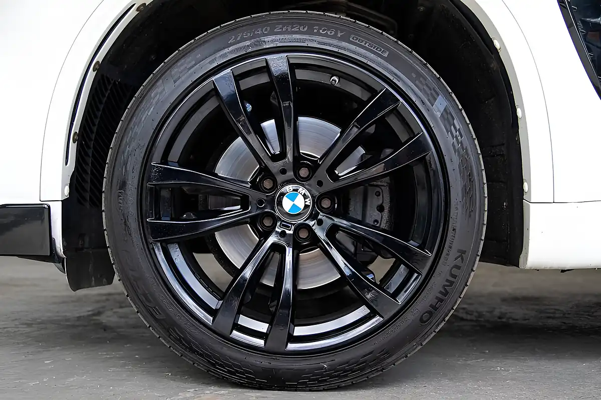 Used 2015 BMW X5 M Sport White - Interior and Exterior details 13