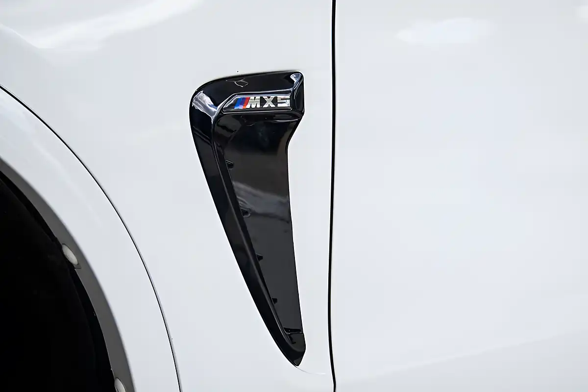 Used 2015 BMW X5 M Sport White - Interior and Exterior details 18