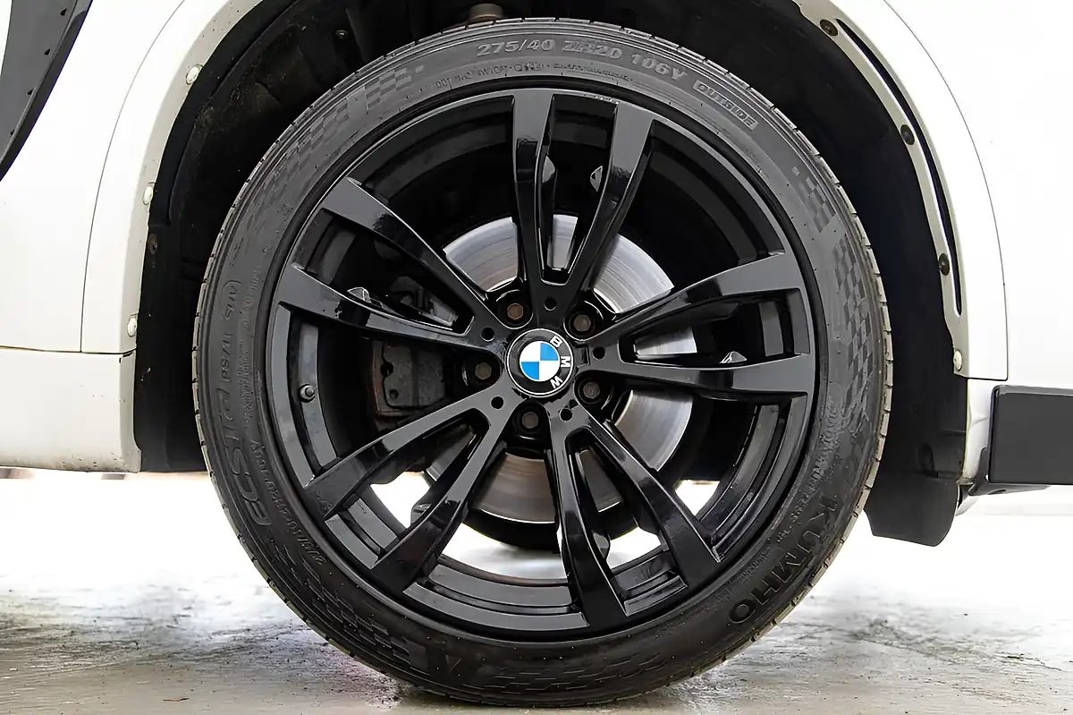 Used 2015 BMW X5 M Sport White - Interior and Exterior details 19