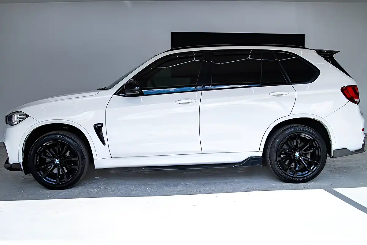 Used 2015 BMW X5 M Sport White - Interior and Exterior details 3