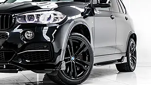 Used 2015 BMW X5 M50d Black - Interior and Exterior details 12