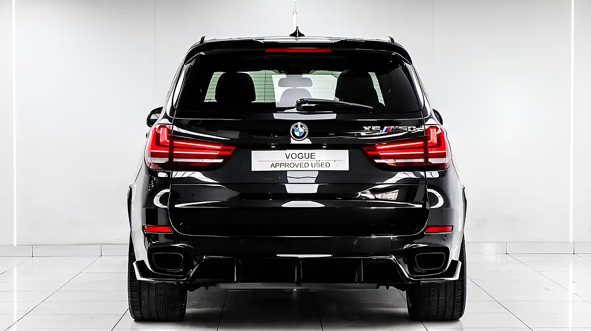 Used 2015 BMW X5 M50d Black - Interior and Exterior details 15