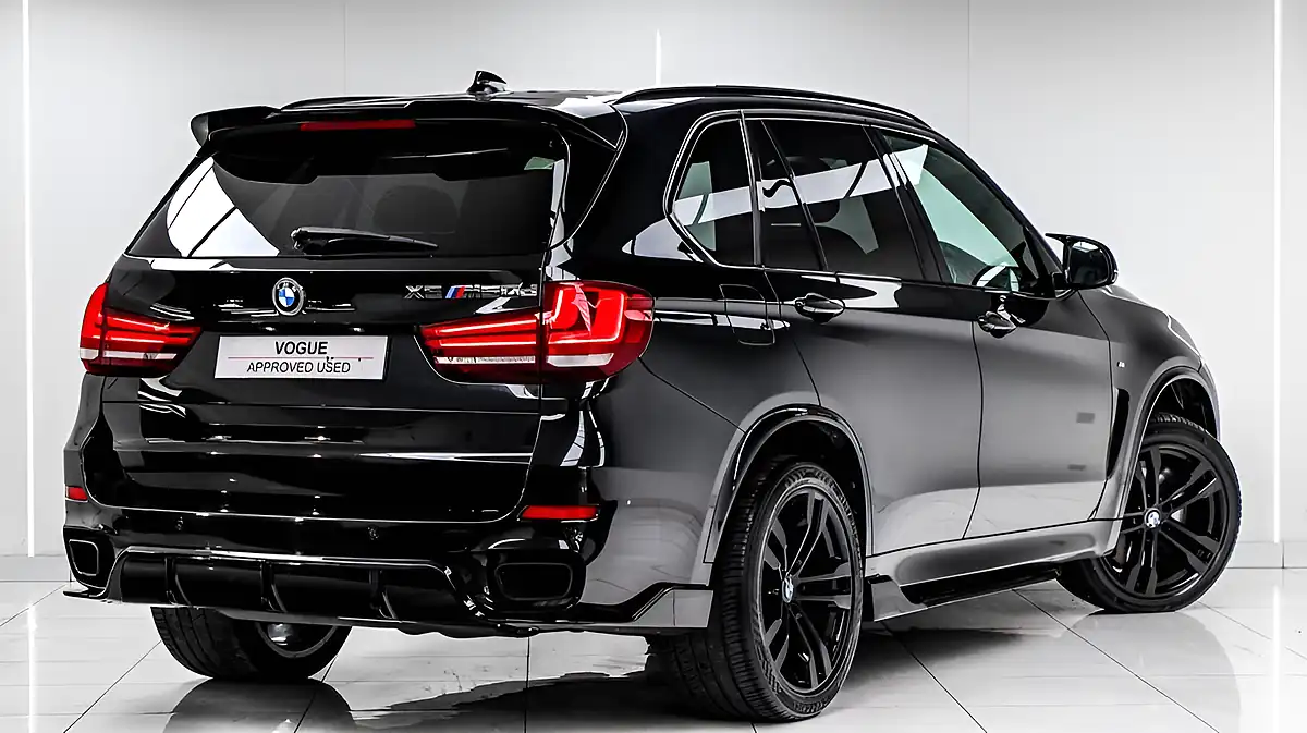 Used 2015 BMW X5 M50d Black - Interior and Exterior details 16