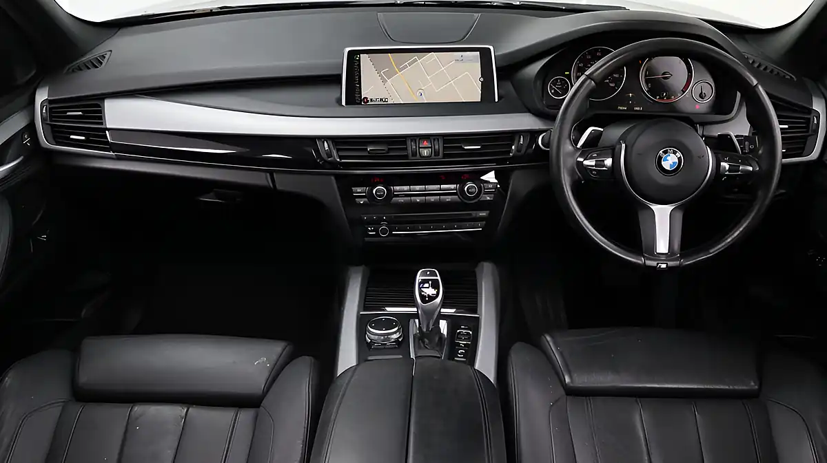 Used 2015 BMW X5 M50d Black - Interior and Exterior details 2