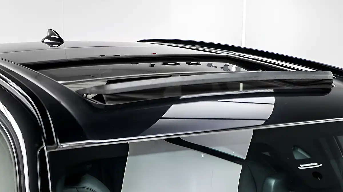 Used 2015 BMW X5 M50d Black - Interior and Exterior details 4