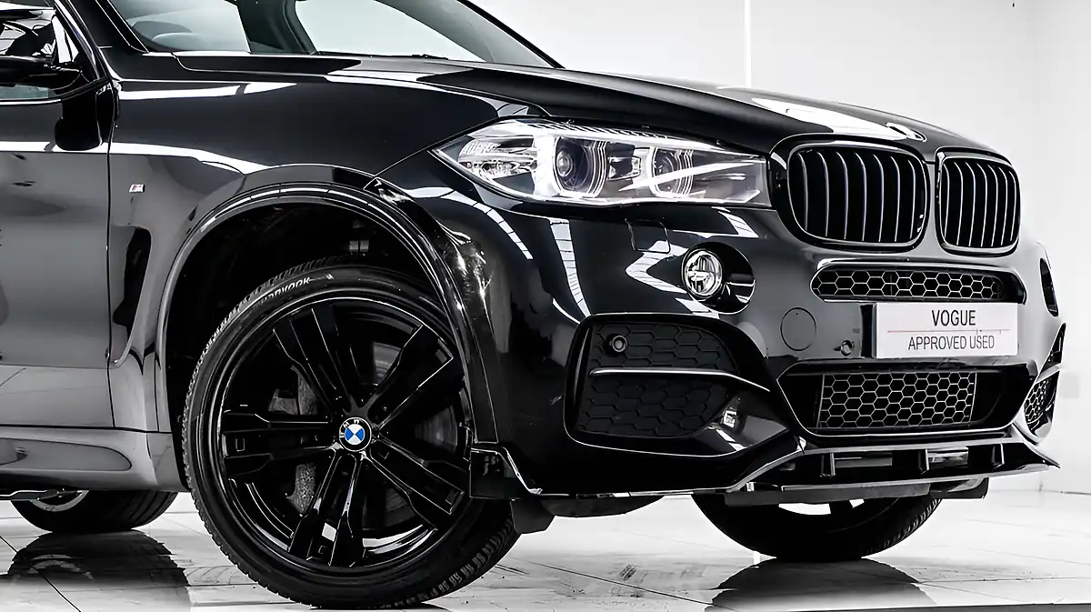 Used 2015 BMW X5 M50d Black - Interior and Exterior details 5