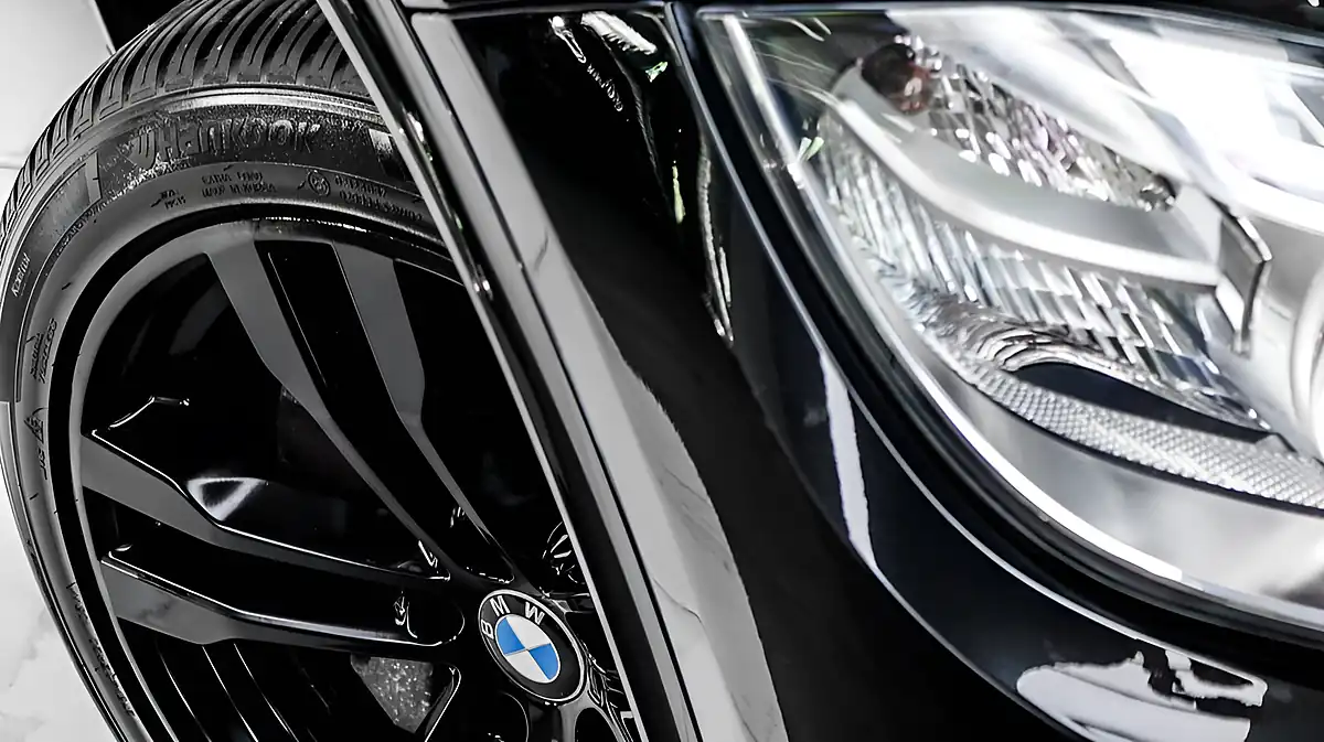 Used 2015 BMW X5 M50d Black - Interior and Exterior details 7
