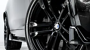 Used 2015 BMW X5 M50d Black - Interior and Exterior details 8