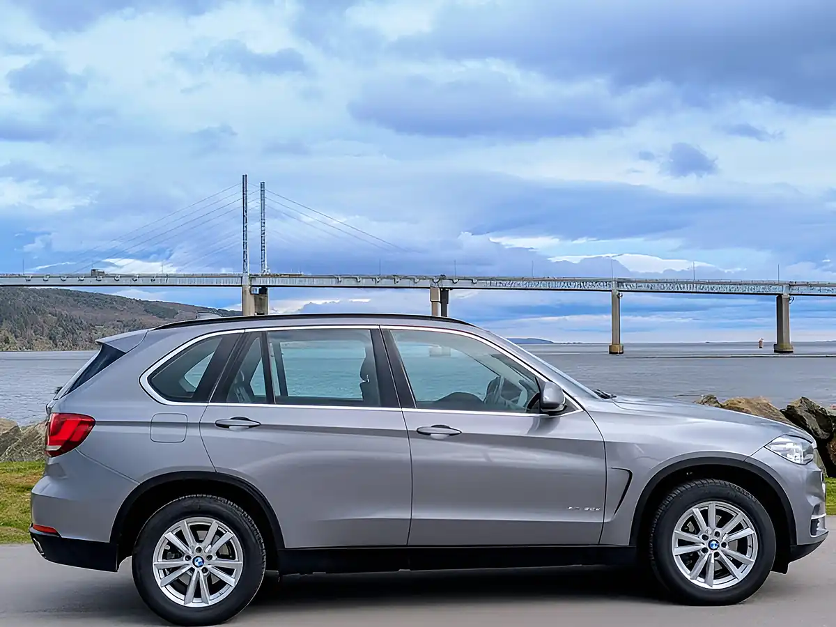 Used 2015 BMW X5 Se Grey - Interior and Exterior details 4