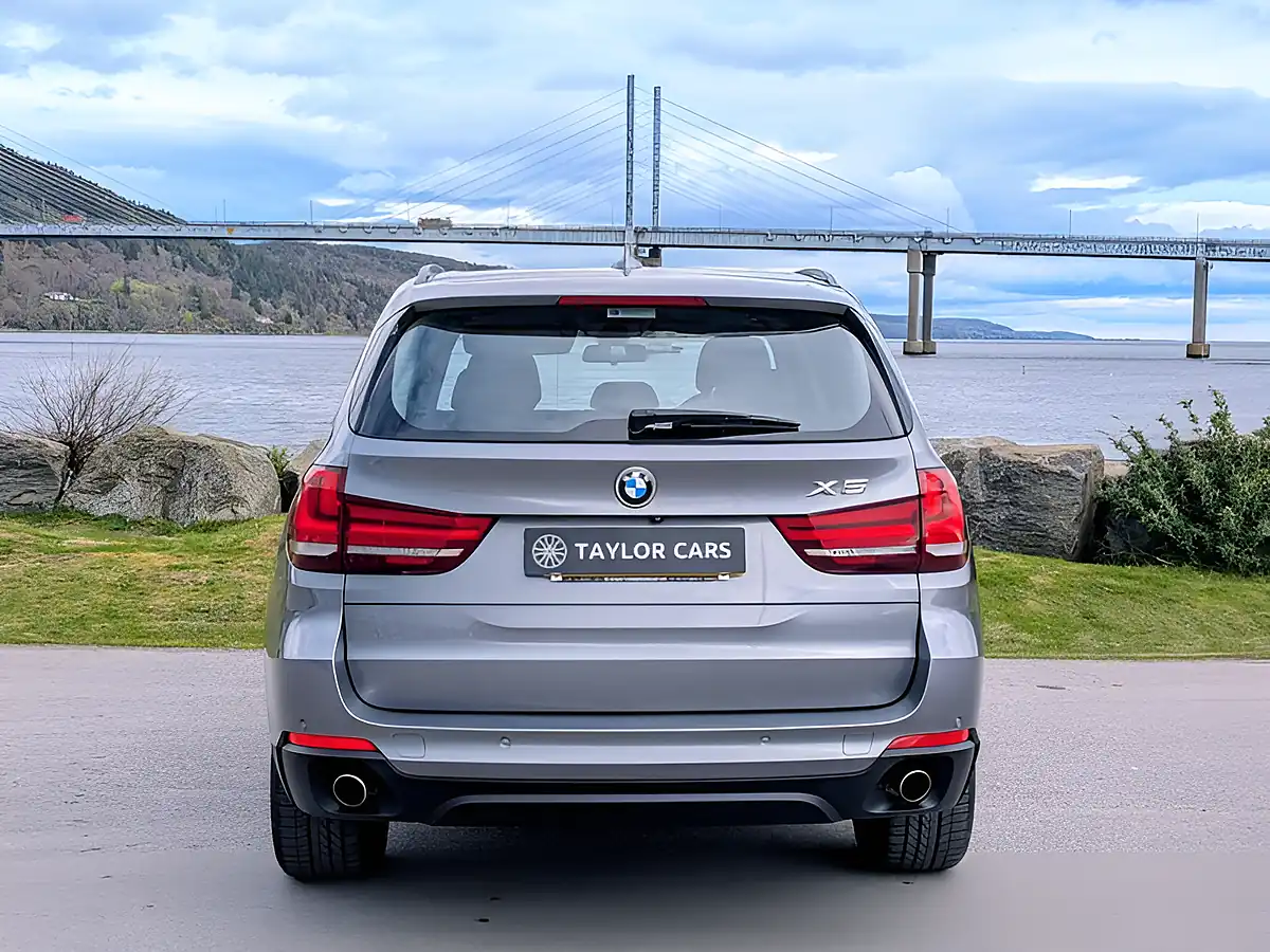 Used 2015 BMW X5 Se Grey - Interior and Exterior details 6