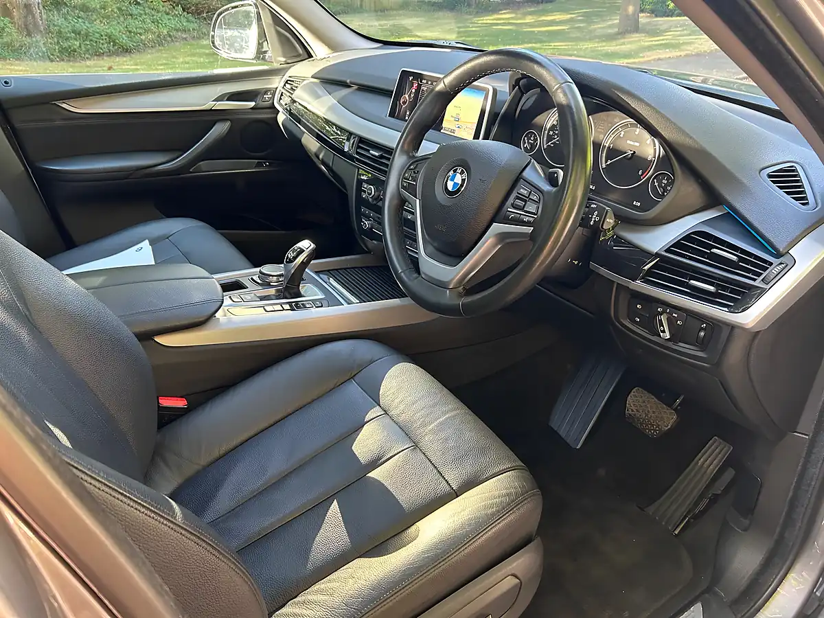 Used 2015 BMW X5 Se Grey - Interior and Exterior details 15