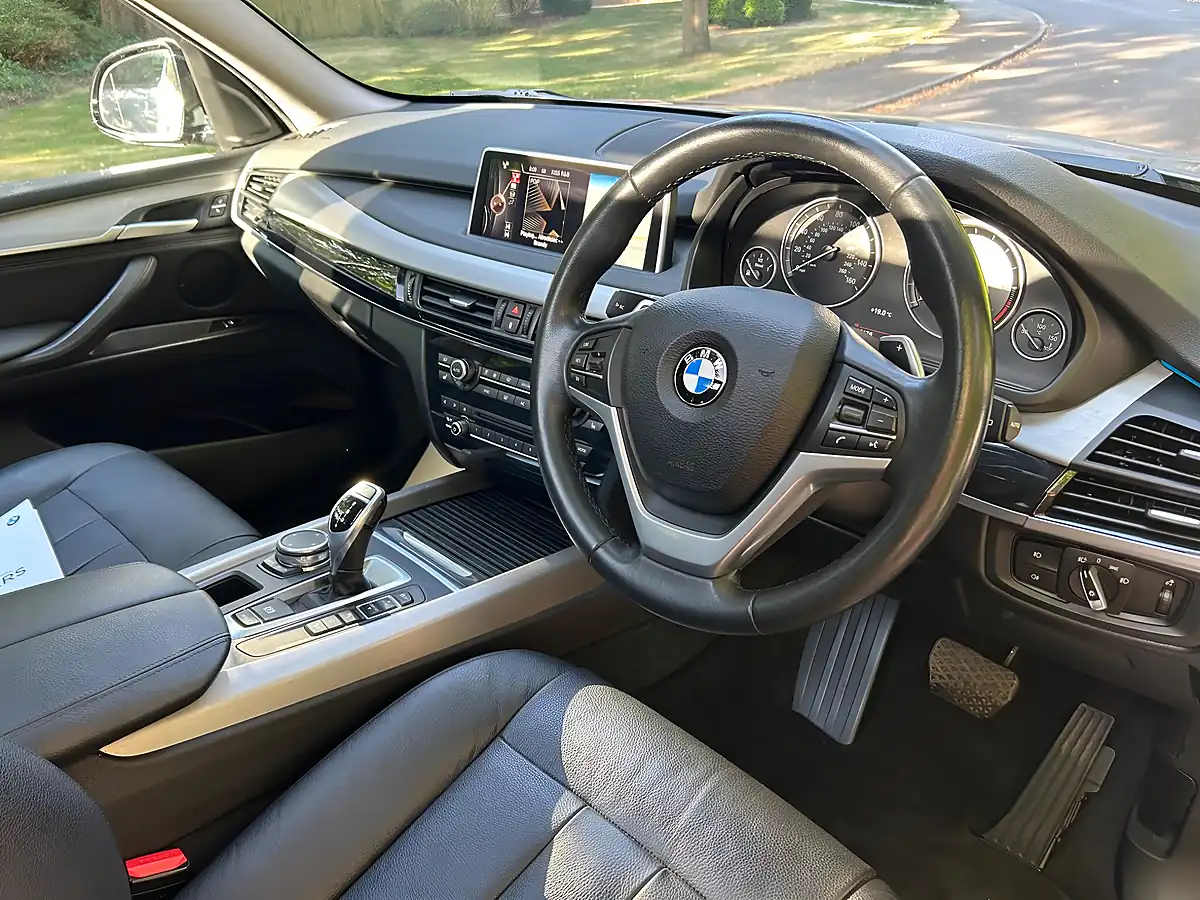 Used 2015 BMW X5 Se Grey - Interior and Exterior details 16