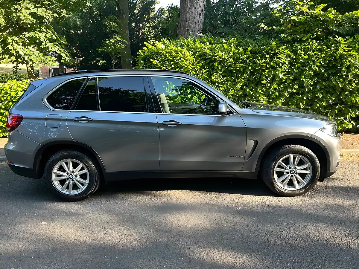 Used 2015 BMW X5 Se Grey - Interior and Exterior details 2