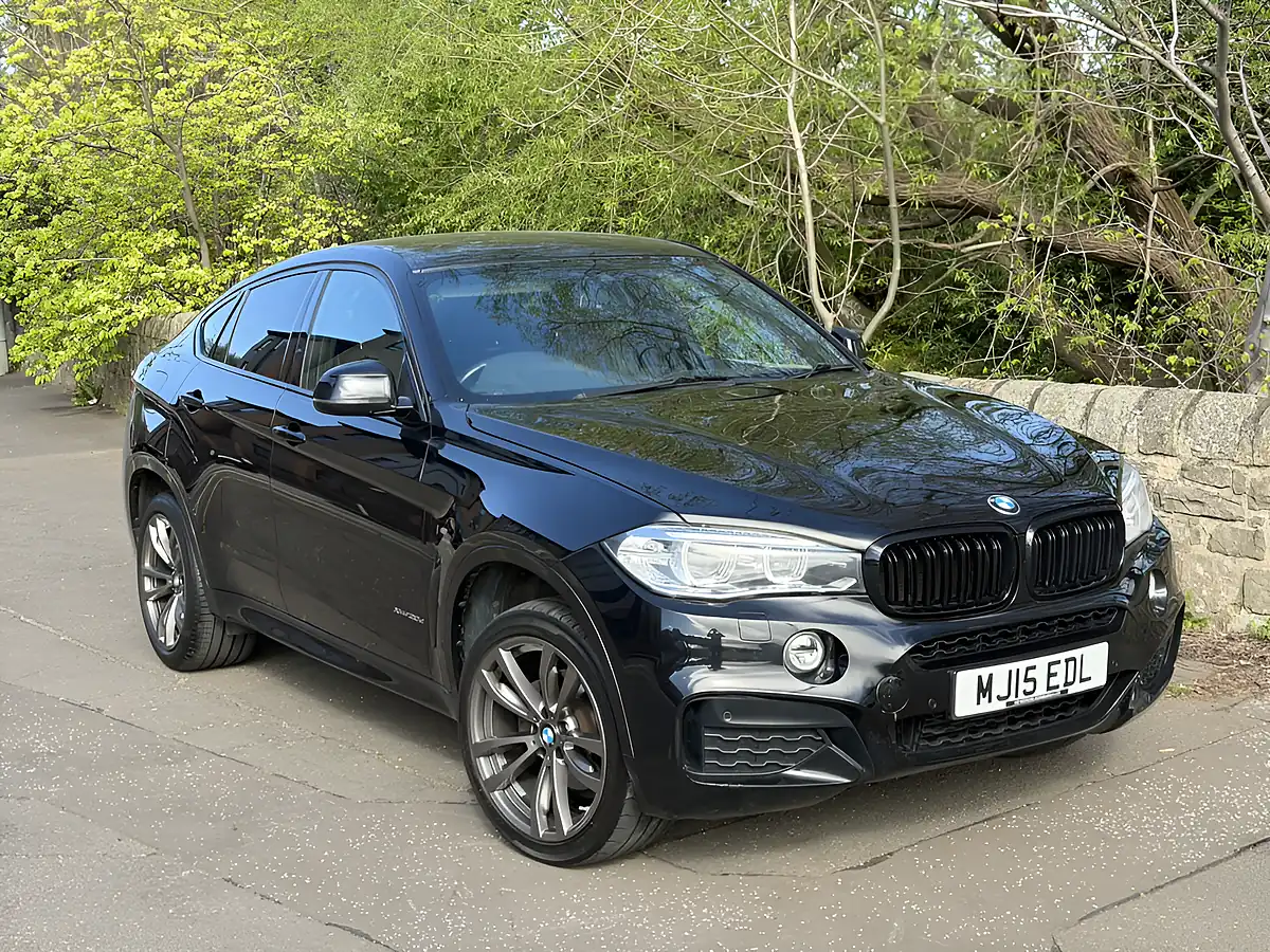 Used 2015 BMW X6 M Sport Black - Front View
