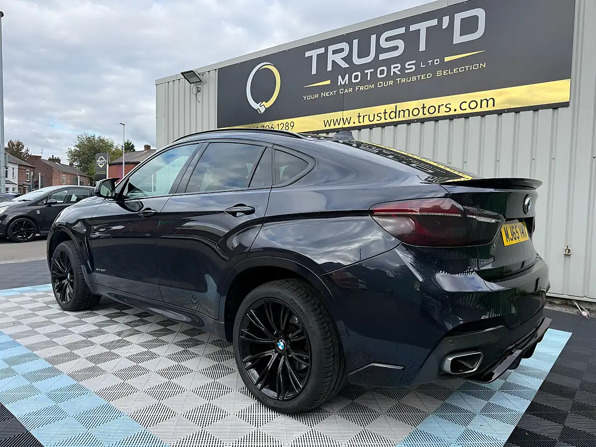 Used 2015 BMW X6 M Sport Black - Interior and Exterior details 12